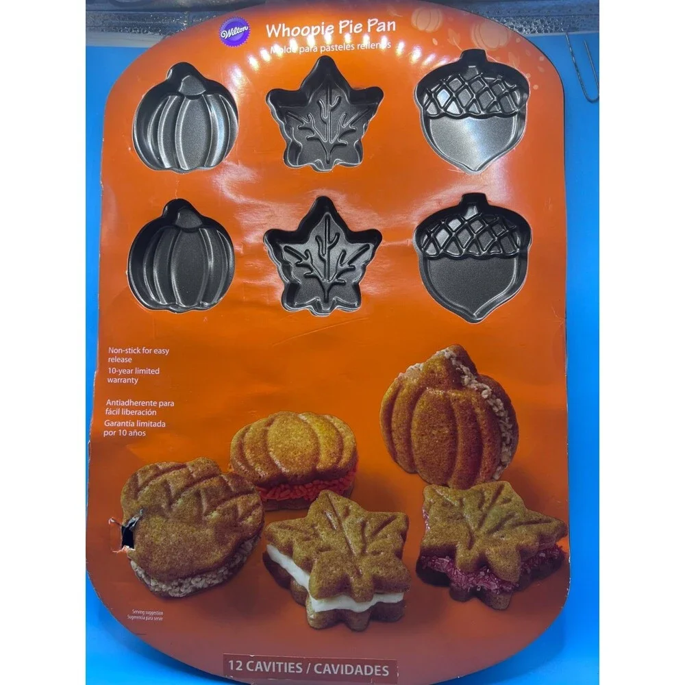 Wilton Autumn Whoopie Pie pan-3 designs NWT